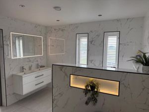 Photo 14- click for photo gallery